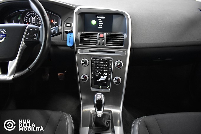 VOLVO XC60 D4 Momentum